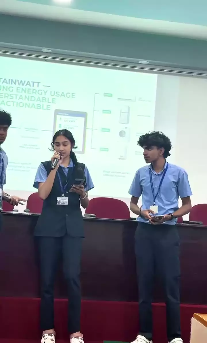 Student team presenting an energy project